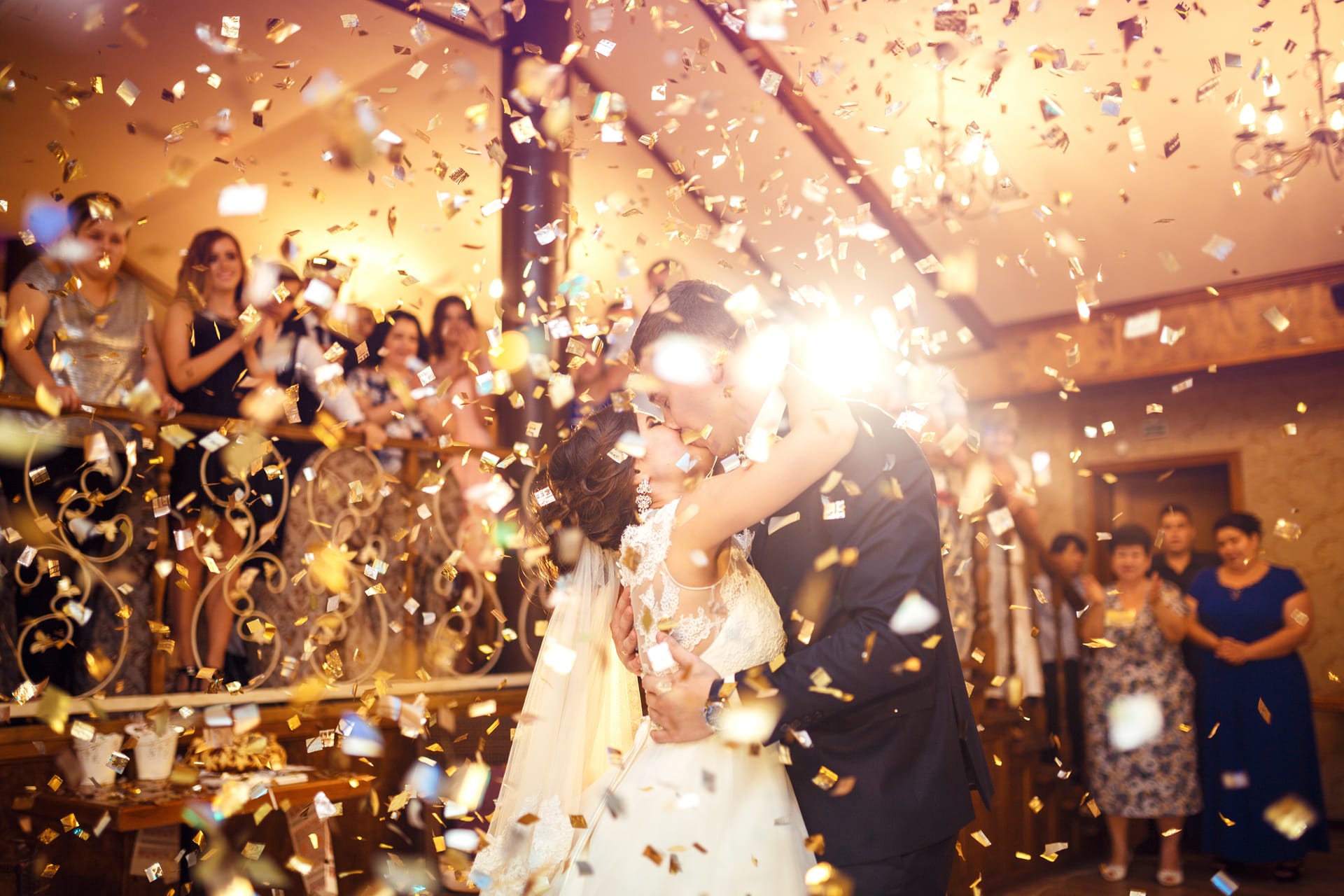 Why Charter Buses are a Great Option for Weddings